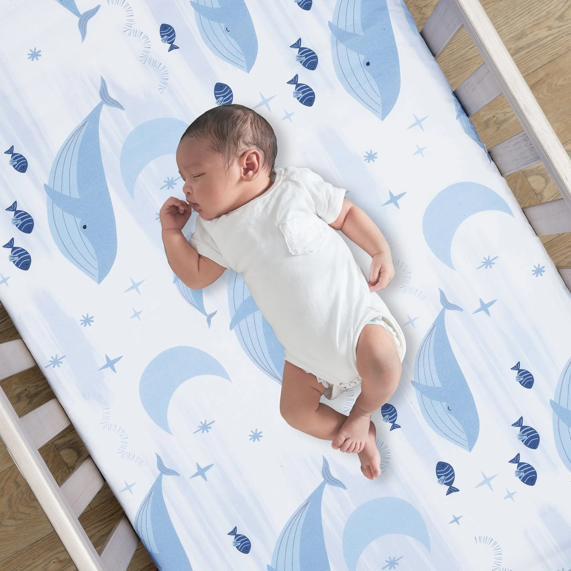 Bubbles & Squirt Cotton Fitted Crib Sheet