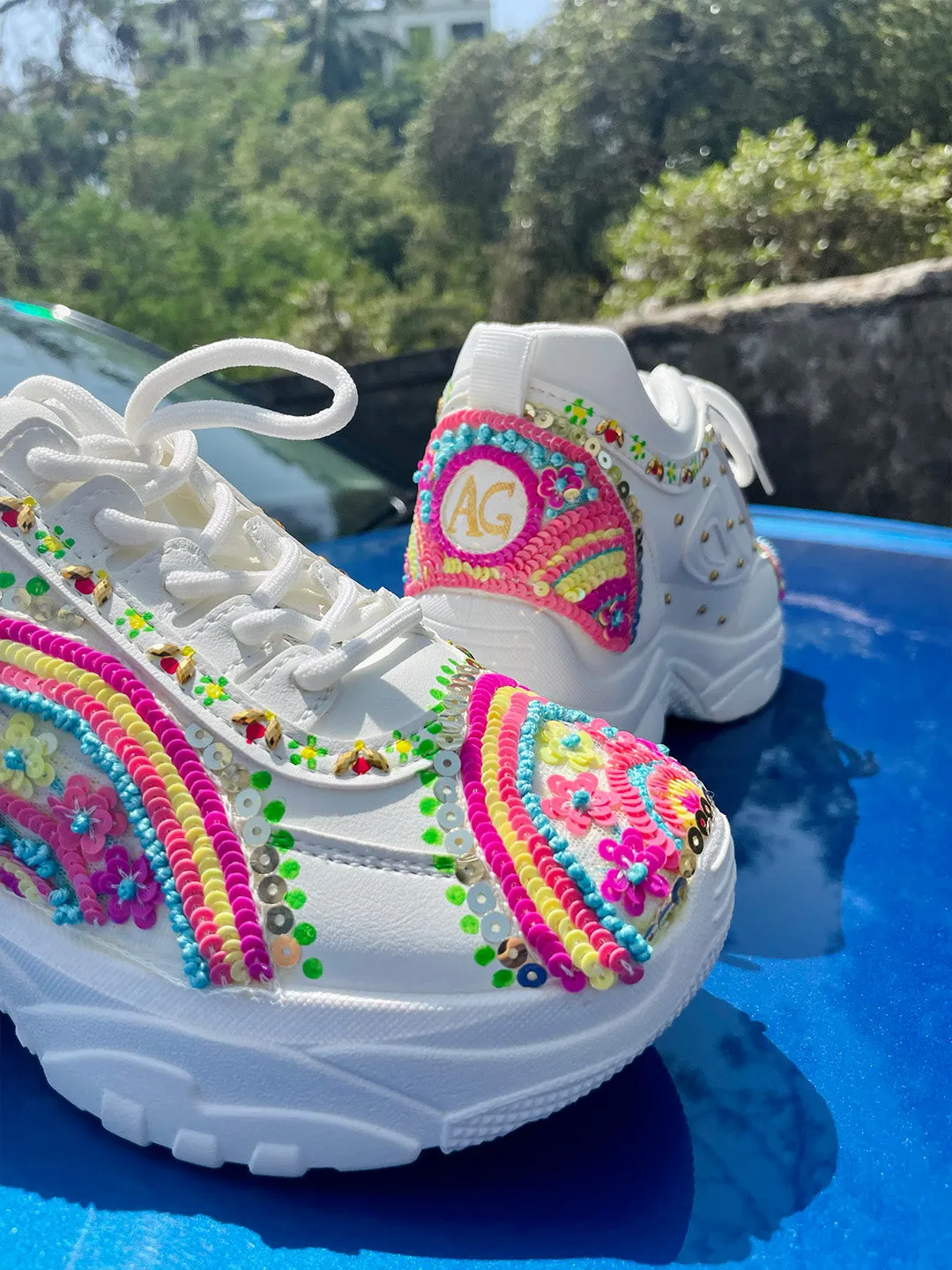 Multicolor Neon 3D Embroidered Kanvas Sneakers