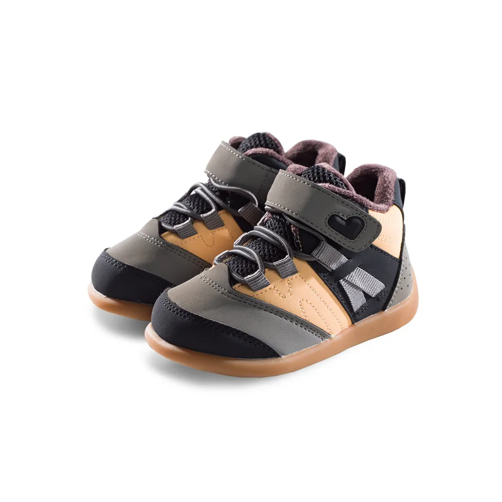 Sporty Shoelace Velcro Strap Baby Walking Shoes