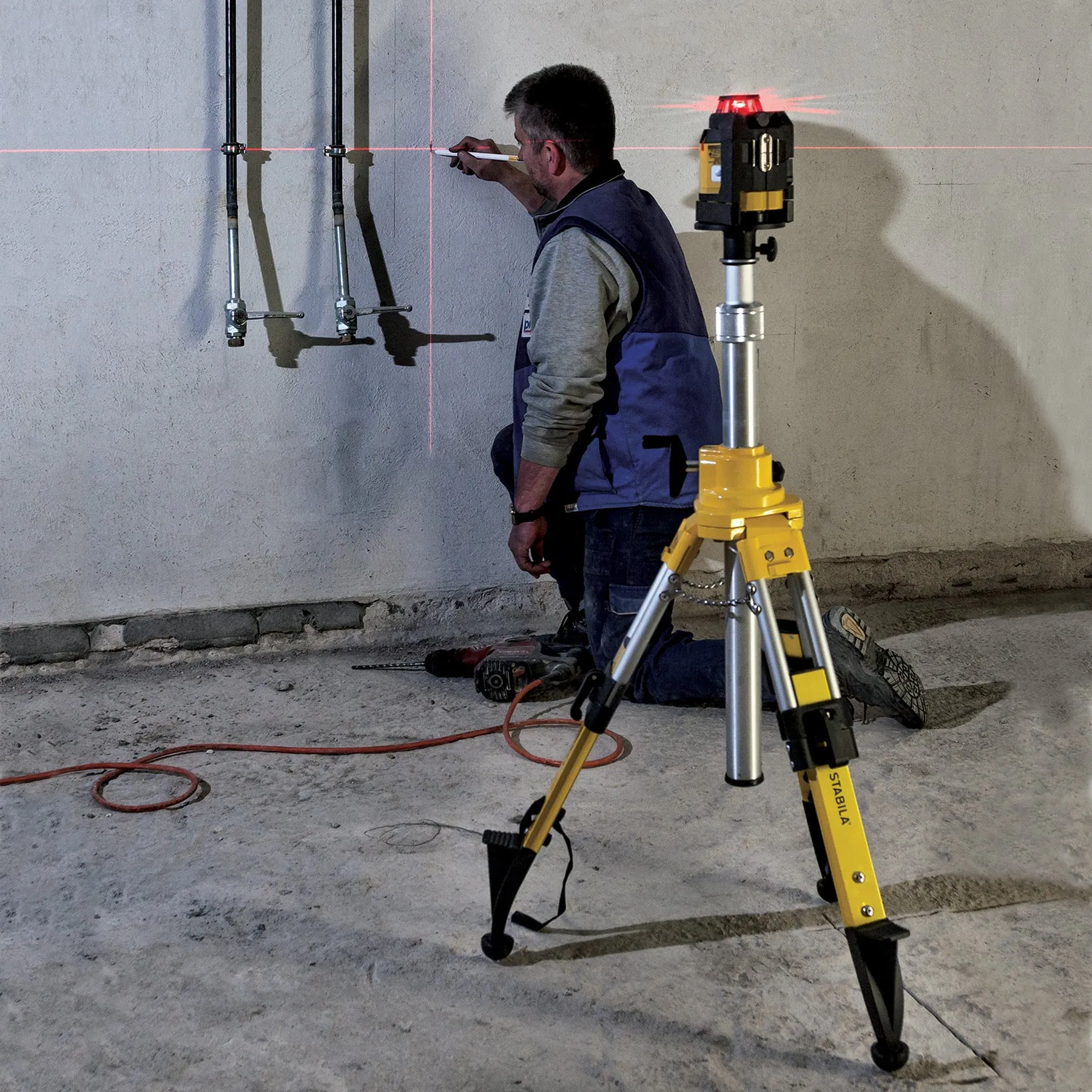 STABILA 08560 - BST-K-M Lifting Construction Tripod 28" - 66"