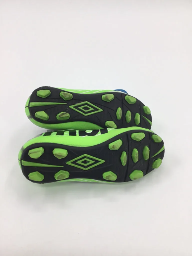 umbro Child Size 11 Green Sport/Dance Shoes